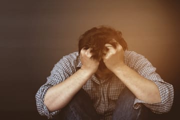 打破抑鬱症誤解：了解真相，支持心理健康的關鍵