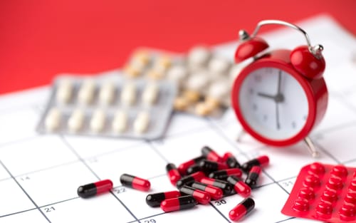 全球製藥挑戰：2025年專利到期潮與 Stelara 衝擊