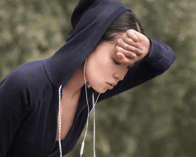 突發頭暈眼花、出冷汗?低血糖急救懶人包:「15法則」救你一命
